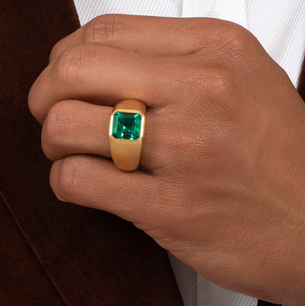 Gem 5.35 Carat Colombian Emerald Ring - 8