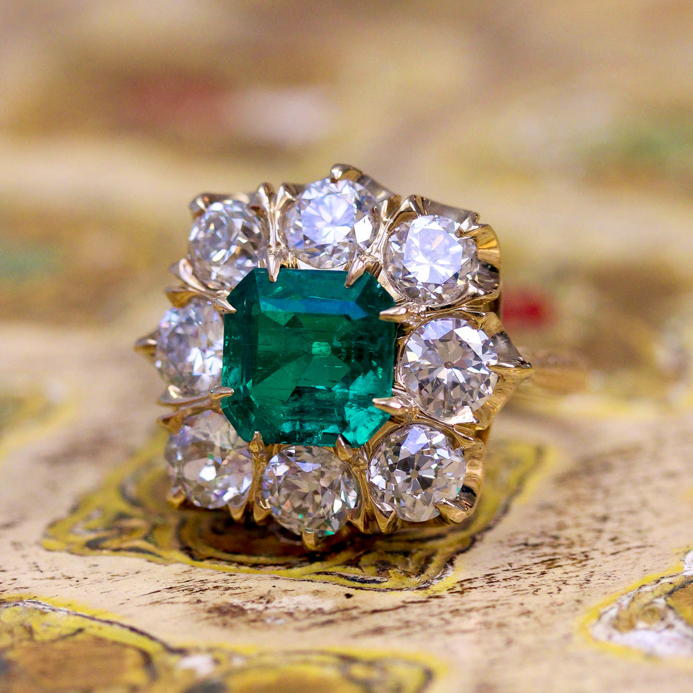 Lang Collection 2.64 Carat Emerald and Diamond Ring - GIA F1 - 5