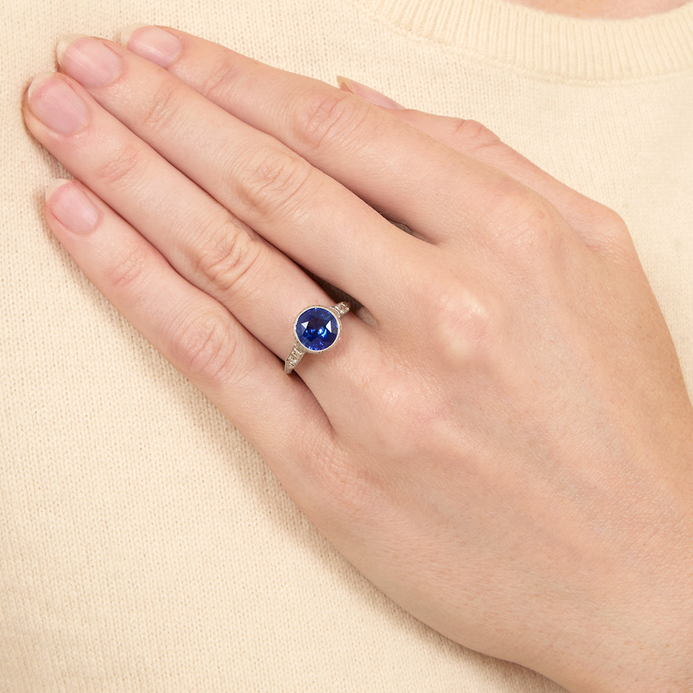 Lang Collection 2.70 Carat Sapphire and Diamond Engagement Ring - 4
