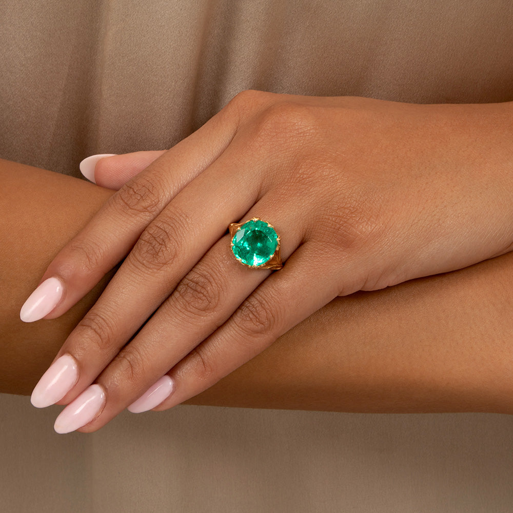 Lang Collection 6.57 Carat Art Nouveau-Style Emerald Ring - GIA - 6