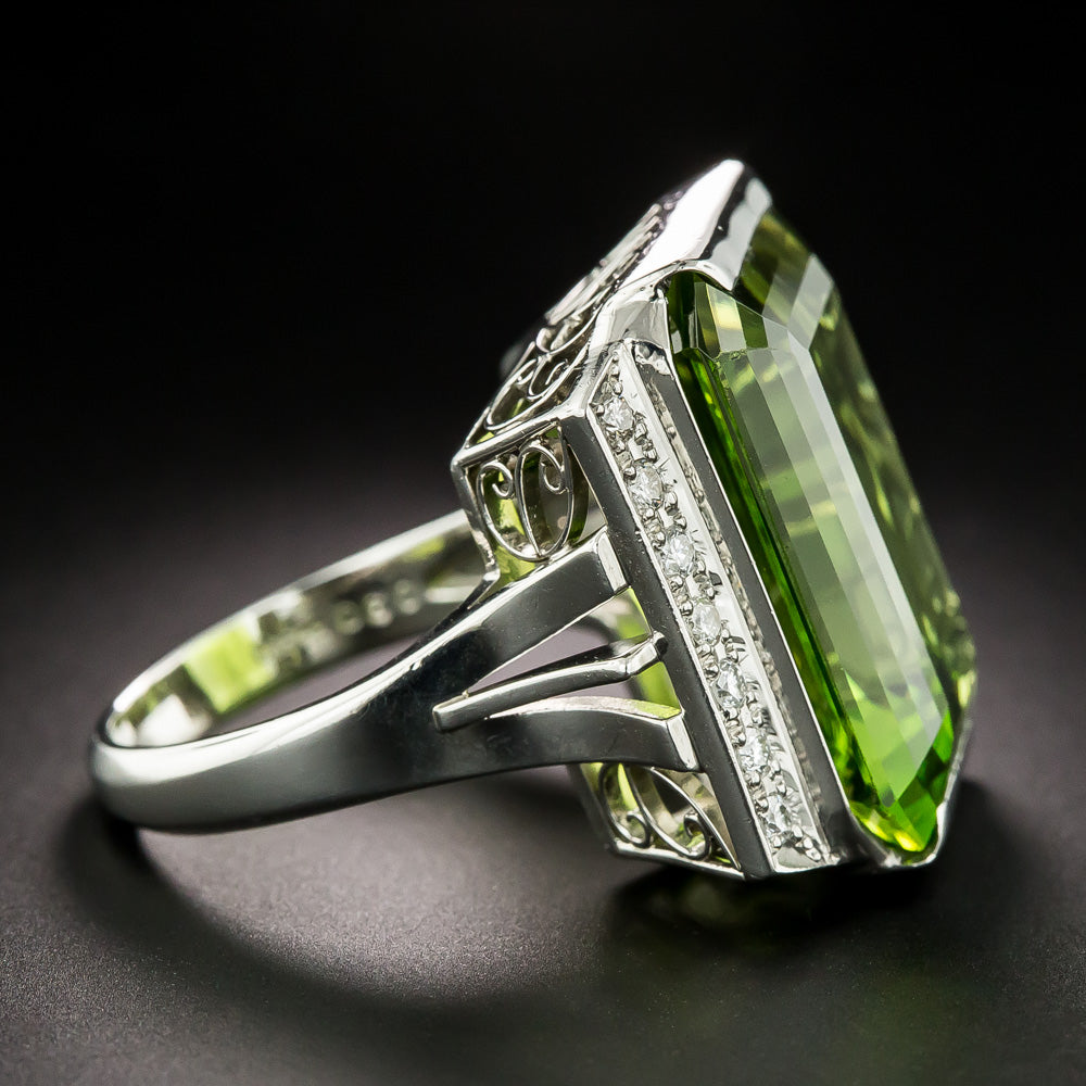 Large 31.98 Carat Peridot and Diamond Ring - 4