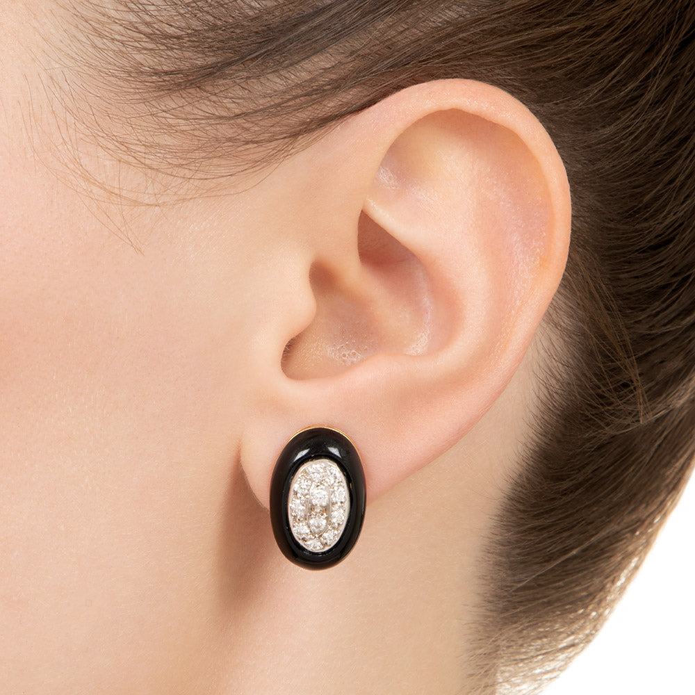 Late-20th Century Onyx and Diamond Stud Earrings - 4