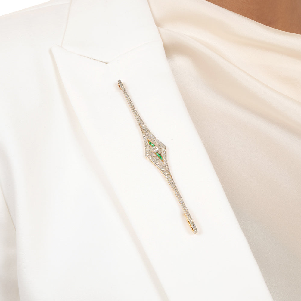 Long Art Deco Diamond and Emerald-Green Glass Bar Pin - 5