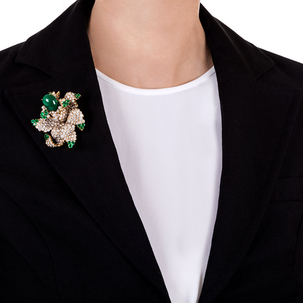 Magnificent Emerald and Diamond Flower Brooch - 5