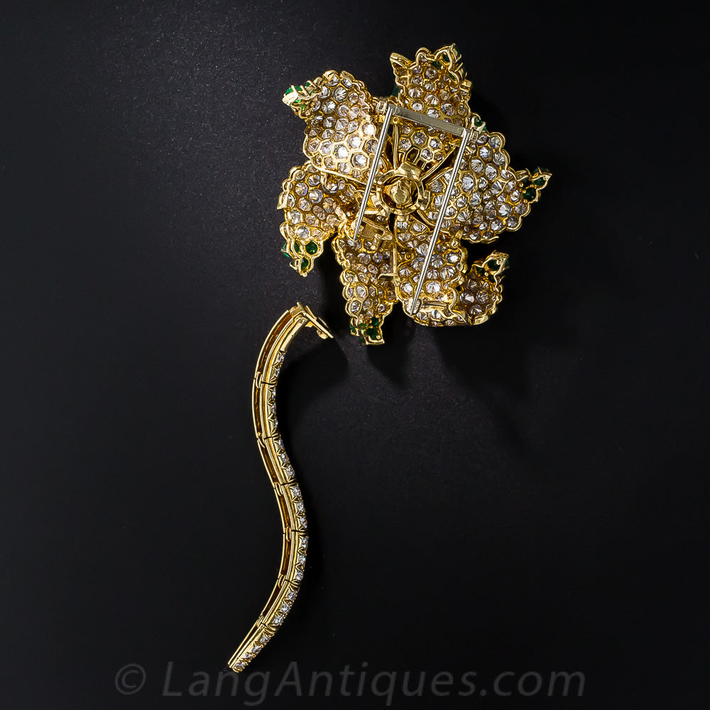 Magnificent Emerald and Diamond Flower Brooch - 7