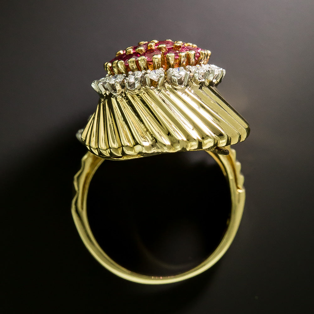 Mid-Century 18K Ruby And Diamond Swirl Ring - 6