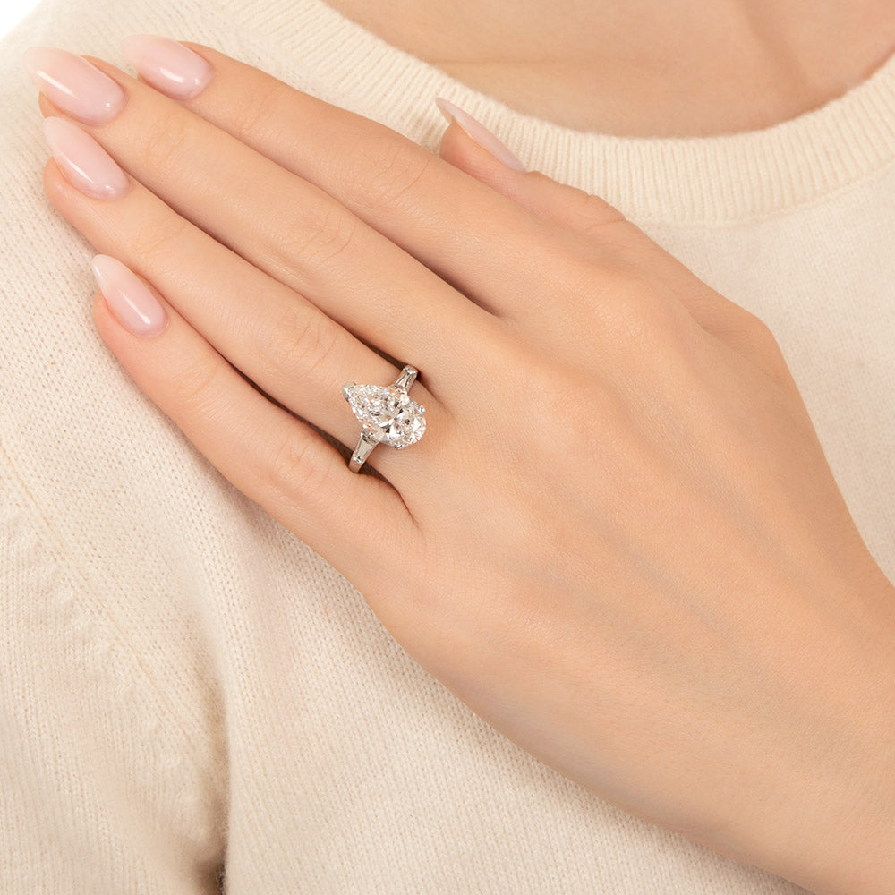 Mid-Century 3.19 Carat Pear-Shaped Diamond Ring - GIA  G VS2 - 5