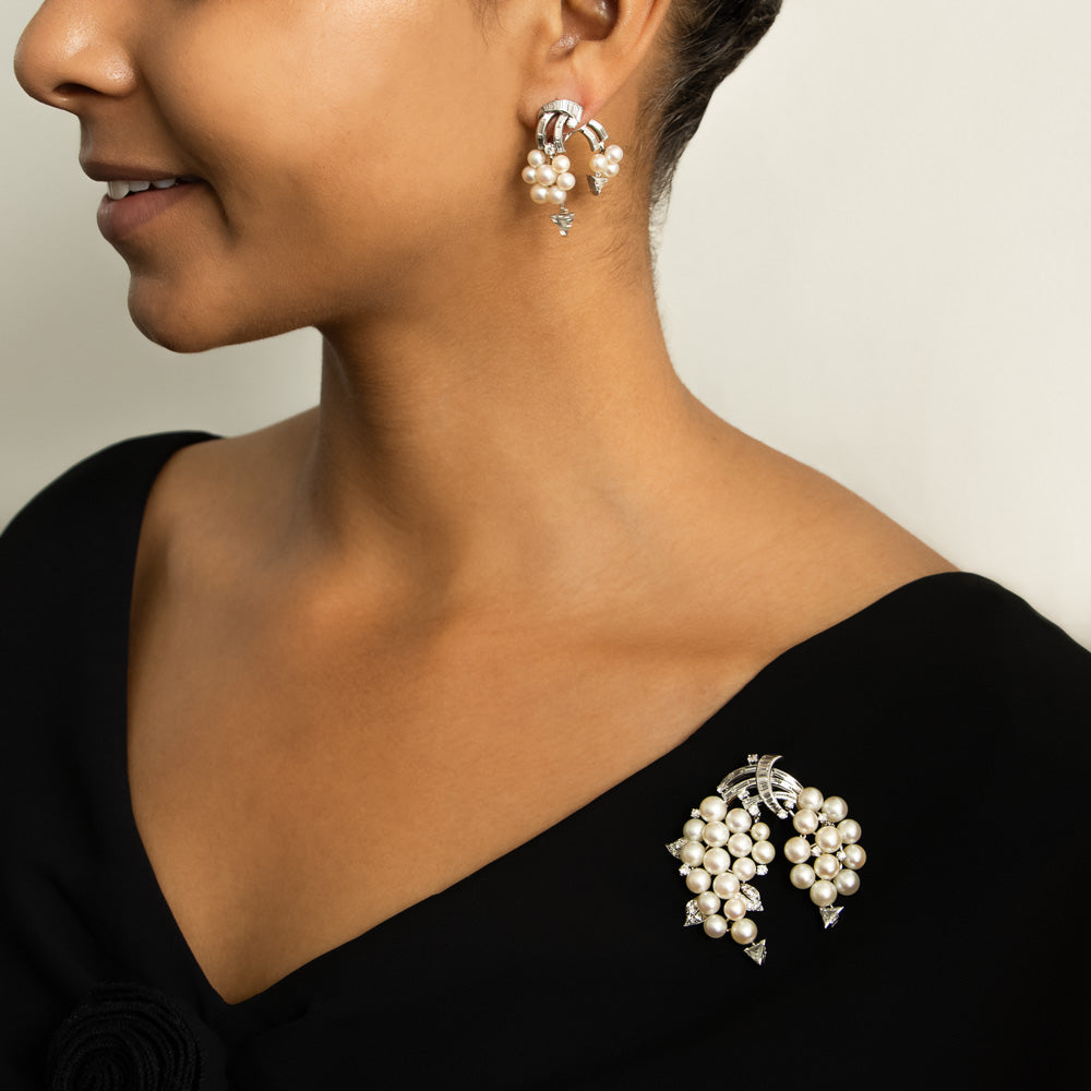 Mid-Century Cultured Pearl and Cascading Diamond Clip Earrings - 6