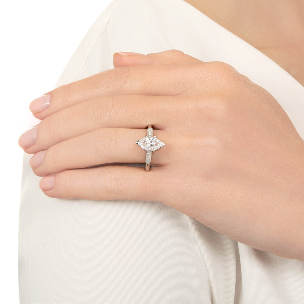 Mid-Century Marquise-Cut 1.51 Carat Diamond Ring with Drop-In Guard Ring - GIA D VS1 - 6