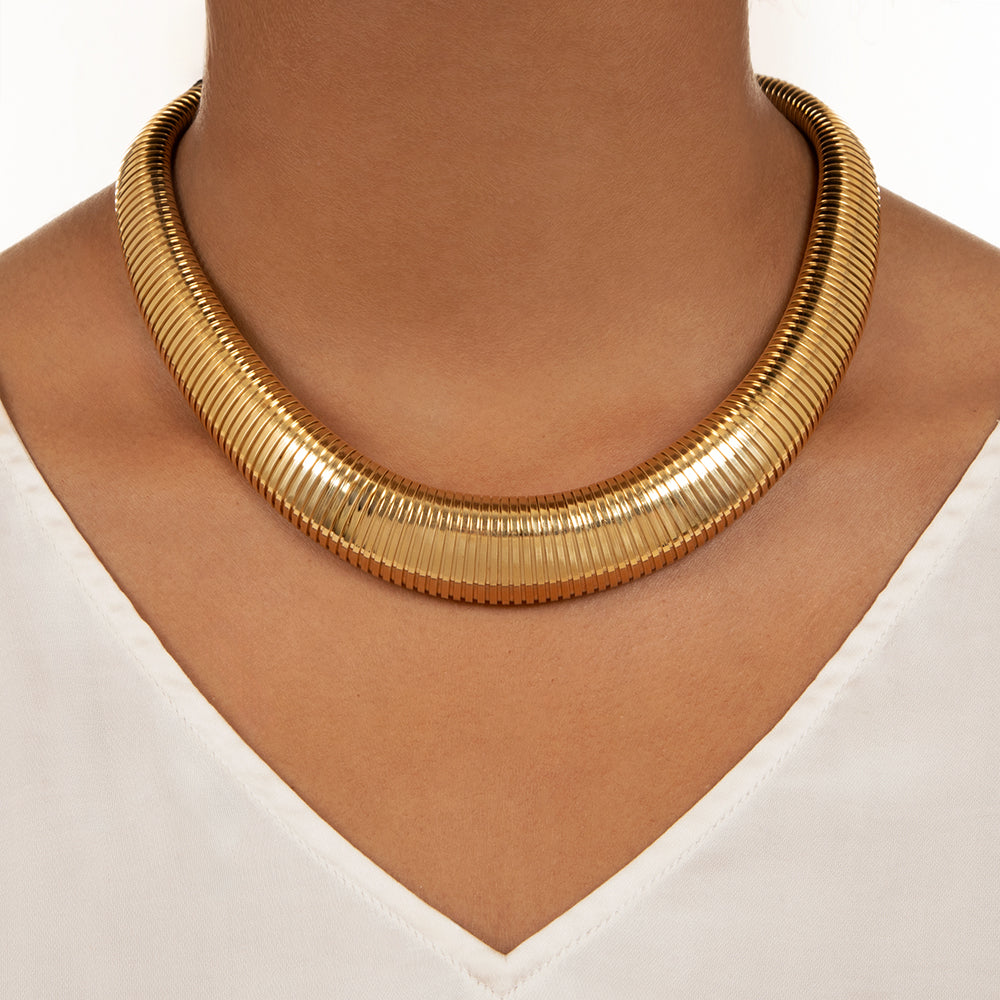 Mid-Century Wide 18K Tubogas Necklace - 4