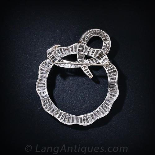 Platinum and Diamond Circle/Wreath Brooch - 4