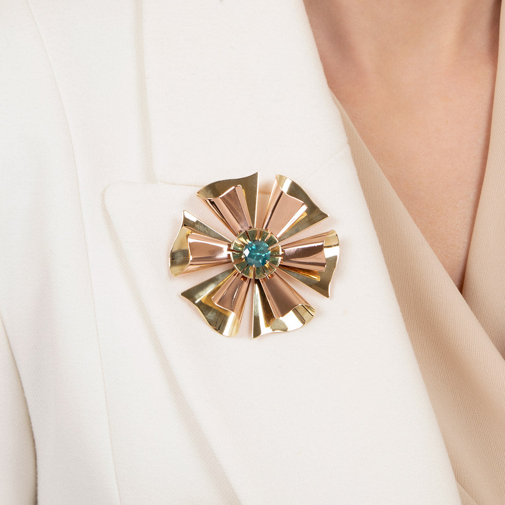 Retro 2.60 Carat Blue Diamond* Pinwheel Brooch by Eckfeldt and Ackley - 5
