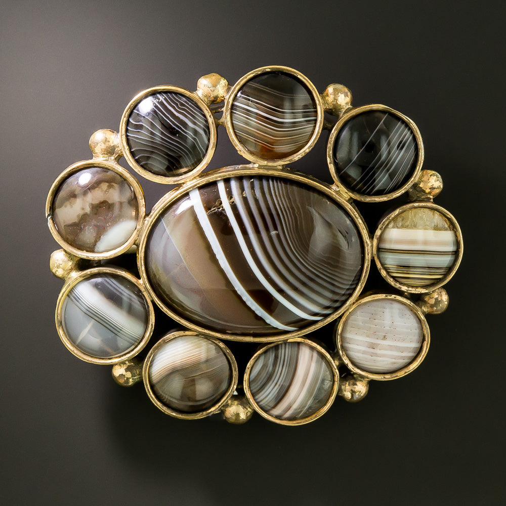 Scottish Victorian Banded Agate Cluster Brooch - 2