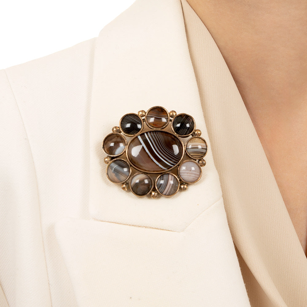 Scottish Victorian Banded Agate Cluster Brooch - 4