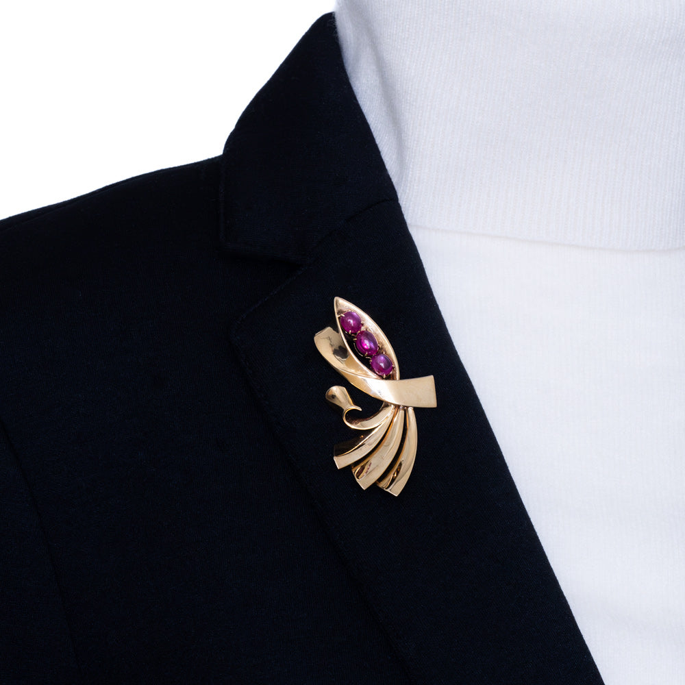 Trabert & Hoeffer - Mauboussin 18K Ruby Retro Brooch - 9