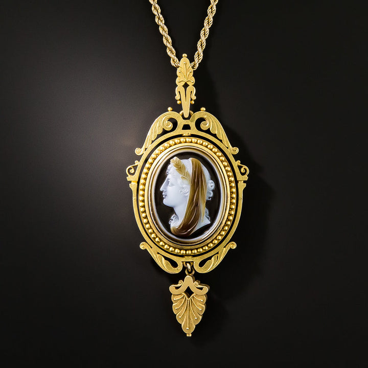Victorian Agate Cameo Pendant Locket