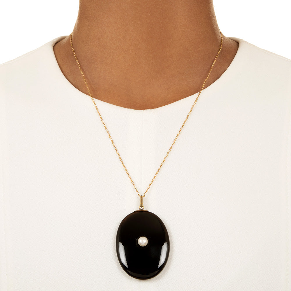 Victorian Black Onyx and Natural Pearl Locket - 4