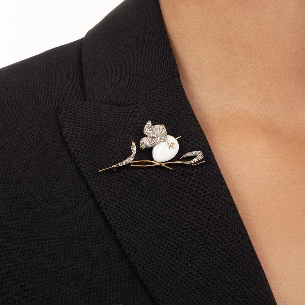 Victorian Diamond and Enamel Bird Brooch With Egg - 4