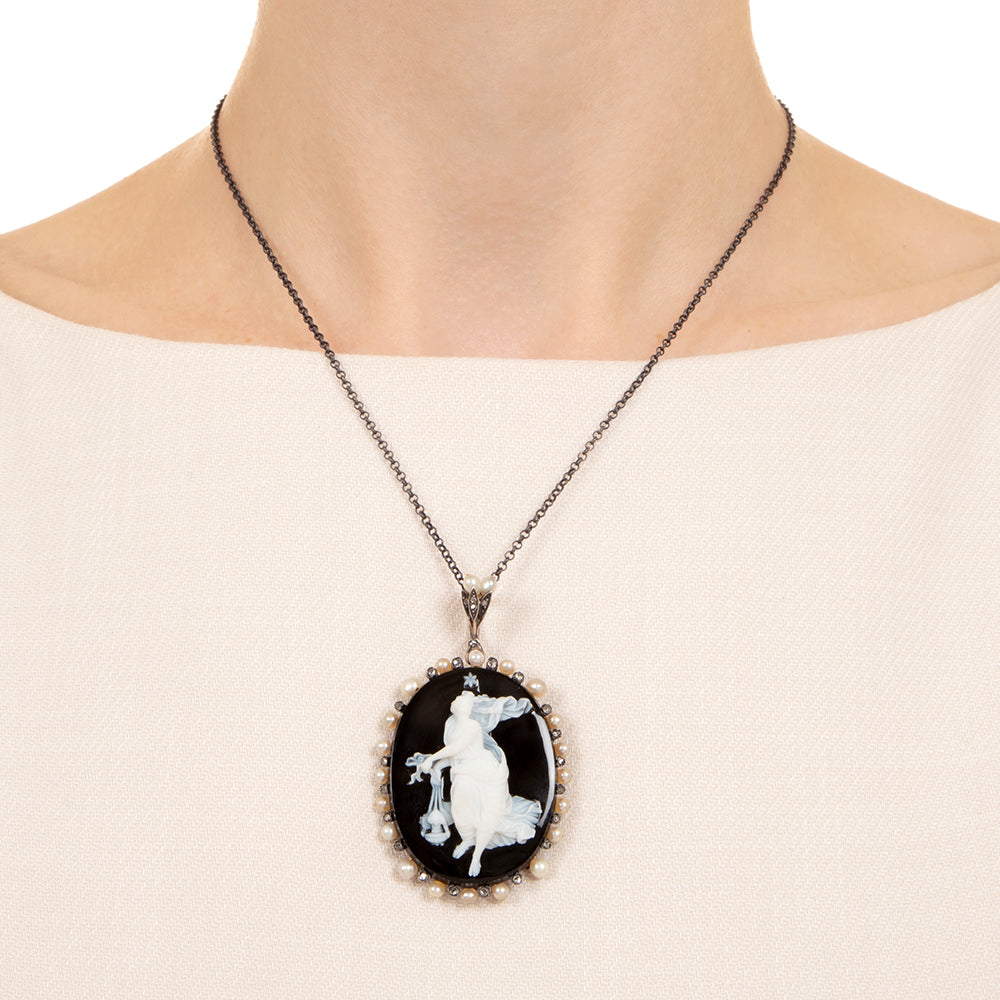 Victorian Onyx Cameo, Diamond and Pearl Necklace - 3